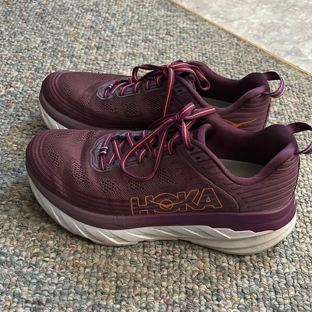 Hoka One One Bondi 6 women’s size 8